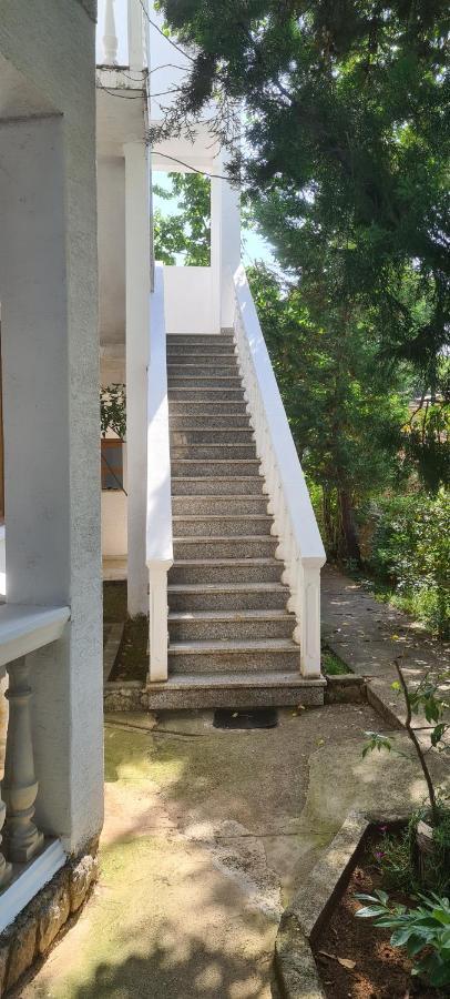 Apartments Hugo Malinska Ngoại thất bức ảnh